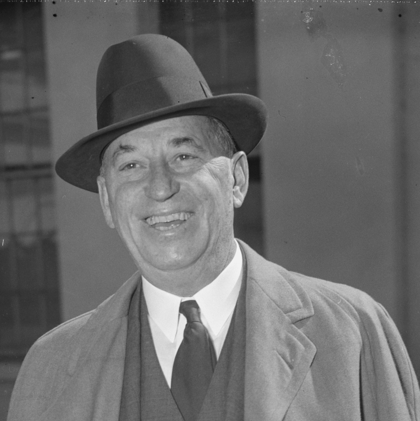 1928: Walter Chrysler